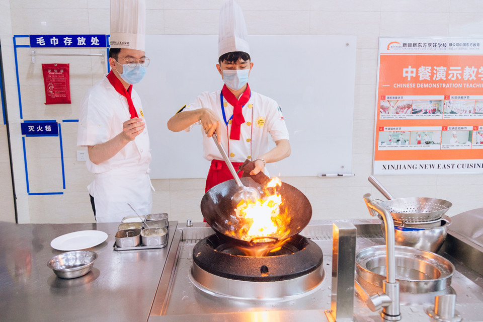 乌鲁木齐新东方厨师炒菜好吃的秘诀