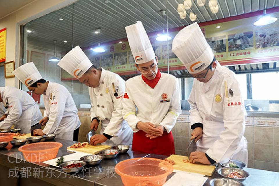 14岁辍学可以学厨师么